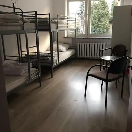 Club Hostel *