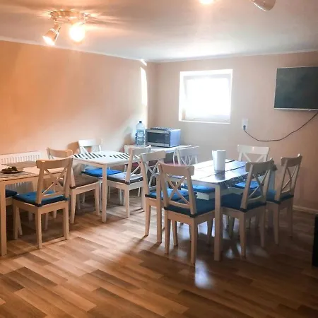 Homestay Club Hostel